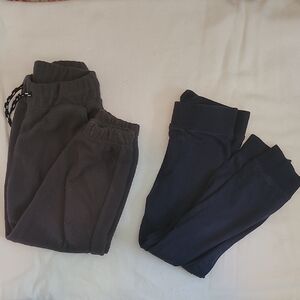 Old Navy 3T Black Fleece Joggers and Dark Blue George 3T Joggers Set